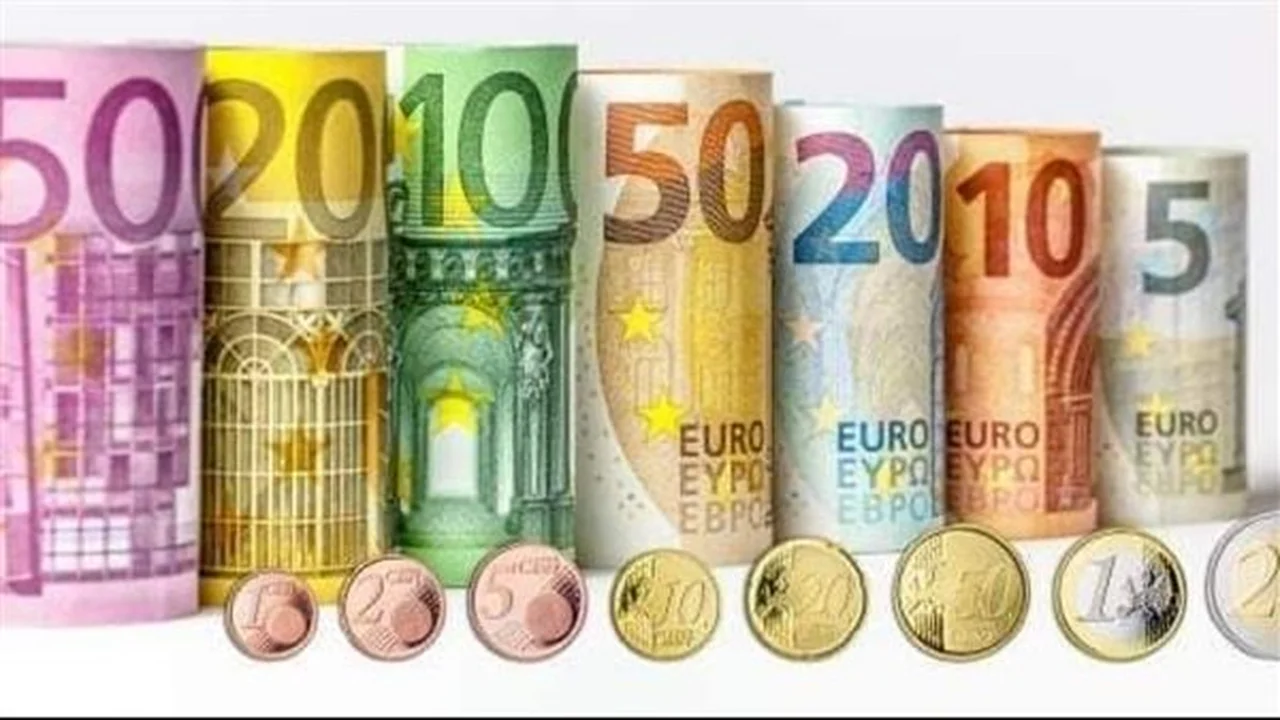 سعره بالبنك المركزي.. تحديث جديد لقيمة اليورو مقابل الجنيه خلال تعاملات اليوم